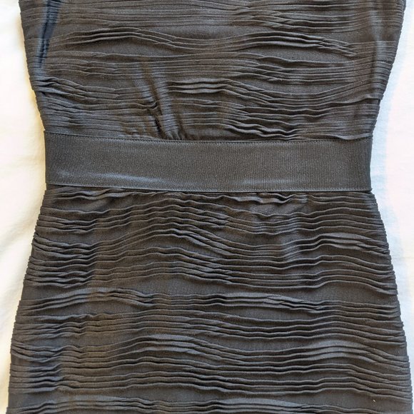 H&M Sleeveless Bodycon Round Scoop Neckline Crepe Lined Dress Black … - Picture 4 of 8